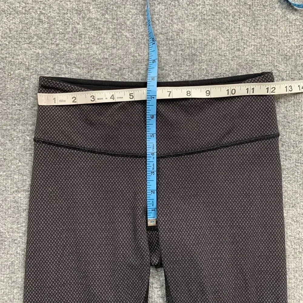 Lululemon Leggings Womens 4 Black White Wunder Under Printed Crop Workout Yoga
